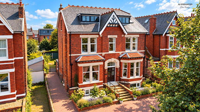 6 Bedroom Detached House For Sale In Chambres Road, Southport, PR8