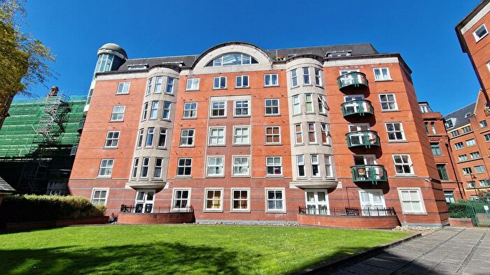 2 Bedroom Flat To Rent In Venice Court, Samuel Ogden St, Manchester, M1