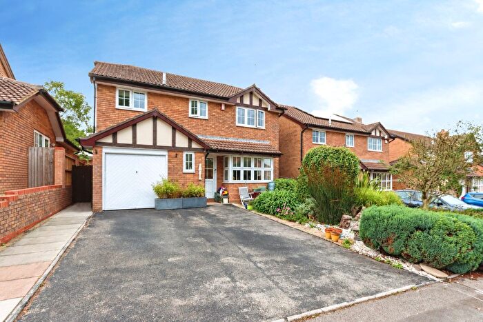 4 Bedroom Detached House For Sale In Pilsdon Drive, Canford Heath, Poole, Dorset, BH17