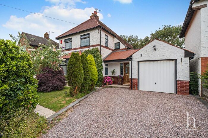4 Bedroom Detached House For Sale In Elwyn Road, Meols, CH47
