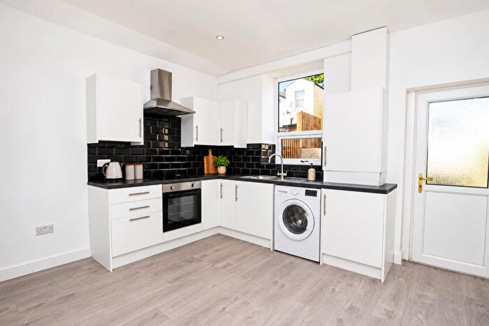 3 Bedroom Terraced House For Sale In Dean Street, Darwen, BB3