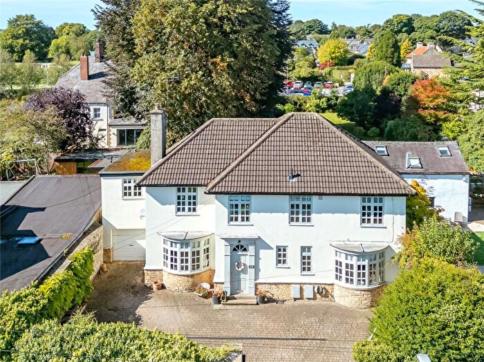 4 Bedroom Detached House For Sale In Clifford Road, Boston Spa, LS23