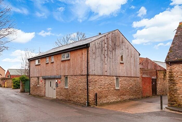 2 Bedroom Flat To Rent In Backway Road, Bicester, OX26
