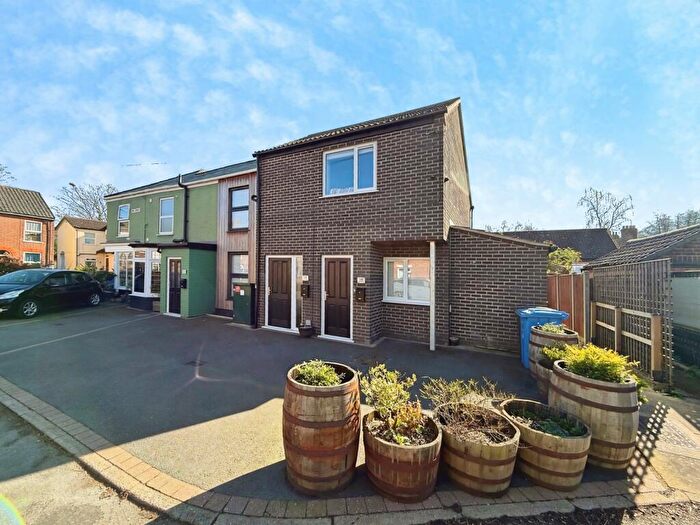 1 Bedroom Apartment For Sale In Nile Street, Norwich, Norfolk, NR2