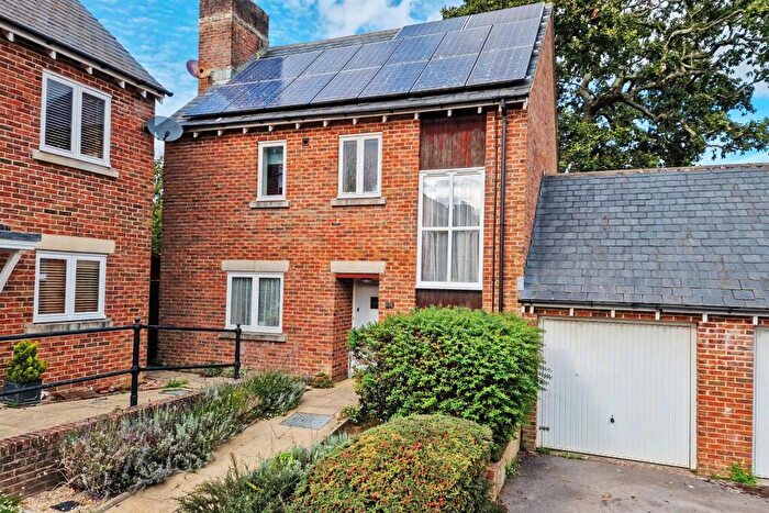 3 Bedroom Detached House For Sale In Pymore, DT6
