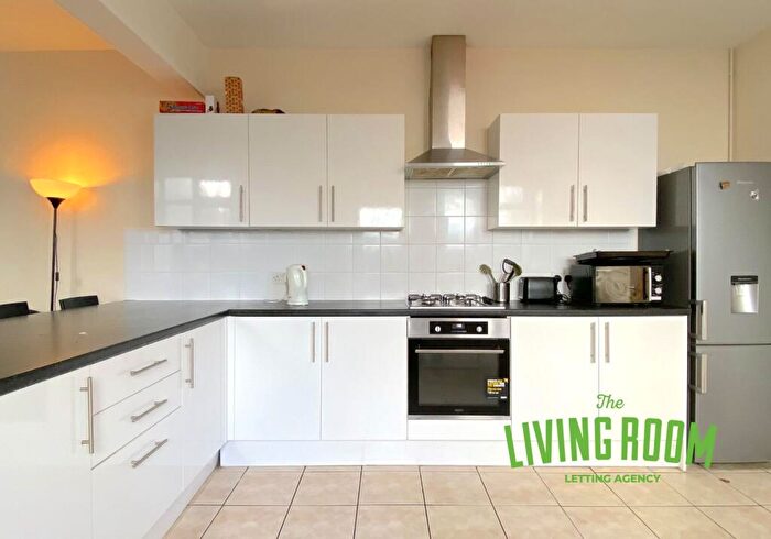 6 Bedroom House To Rent In Shirley Road, Cathays, Cardiff, CF23