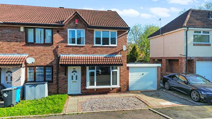 3 Bedroom Semi-Detached House For Sale In Tweedsmuir Close, Fearnhead, WA2
