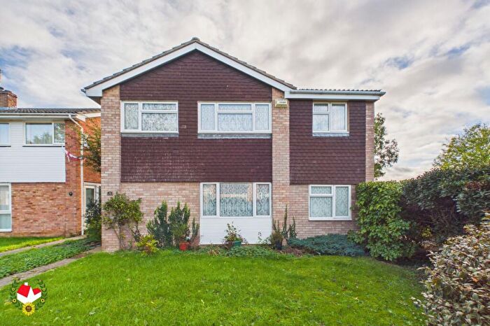4 Bedroom Detached House For Sale In Stonechat Avenue, Abbeydale, Gloucester, GL4