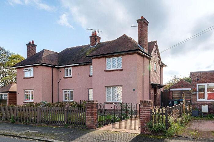 3 Bedroom Semi-Detached House For Sale In Watling Crescent, Chester, CH4