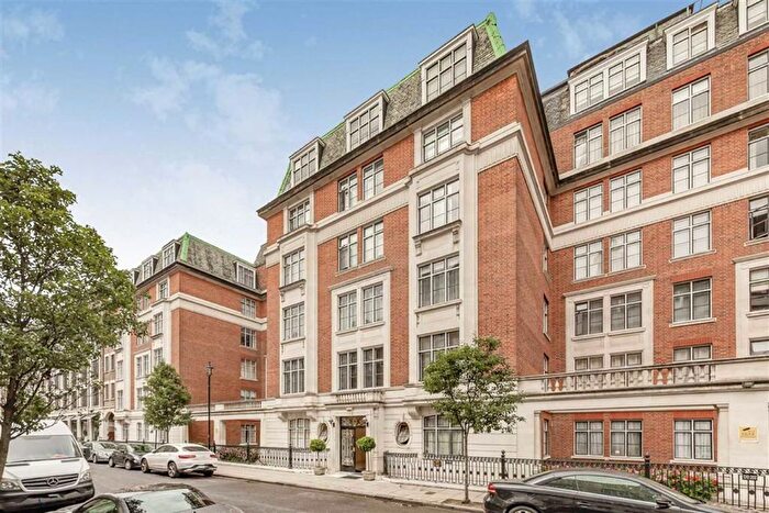 1 Bedroom Flat To Rent In Hallam Street, Marylebone, W1W