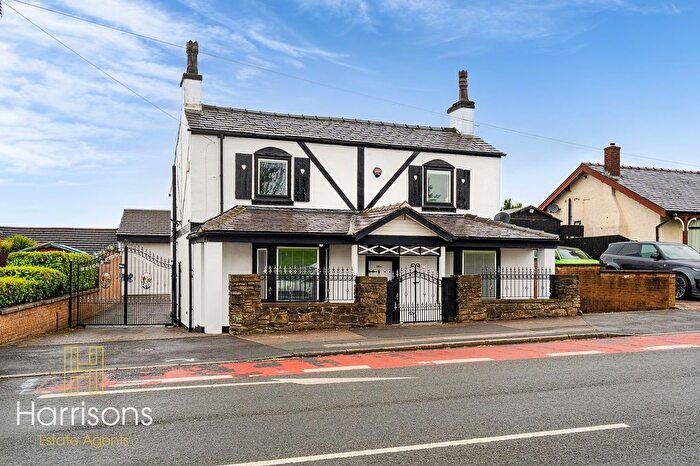 4 Bedroom Detached House For Sale In St. Helens Road, Bolton, Lancashire, BL5