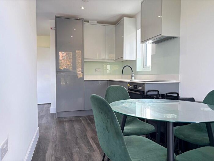 1 Bedroom Flat To Rent In Finchley Road, London, NW4