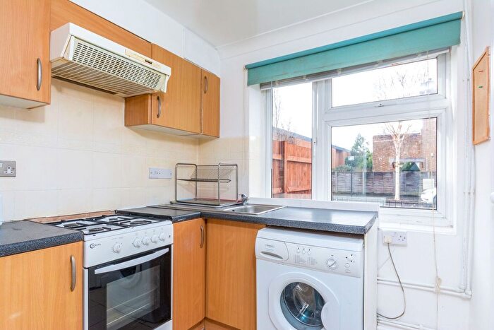 Studio To Rent In Olive Road, Ealing, London, W5