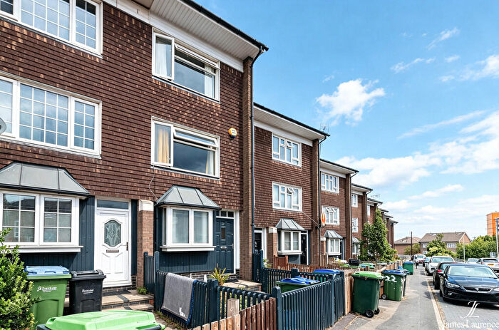 4 Bedroom Terraced House For Sale In Cuin Road, Smethwick, Birmingham, B66