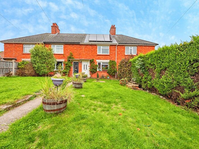 3 Bedroom Terraced House For Sale In Newton Road, Dorchester, DT2