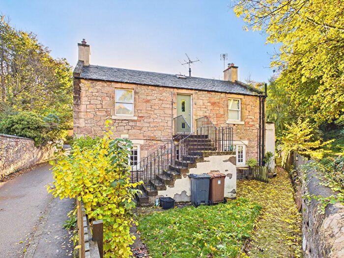 2 Bedroom Flat For Sale In Ellen's Glen Loan, Liberton, Edinburgh, EH17
