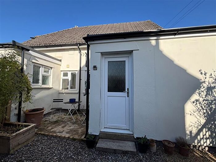 1 Bedroom Property To Rent In School Road, Dursley, GL11