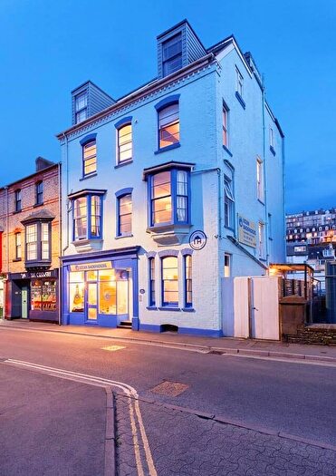 13 Bedroom Hotel For Sale In Devon - Indepedent Town Centre Hostel In Picturesque Seaside Resort, EX34