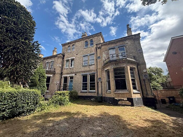 6 Bedroom Block Of Apartments For Sale In Pearson Park, Hull, HU5