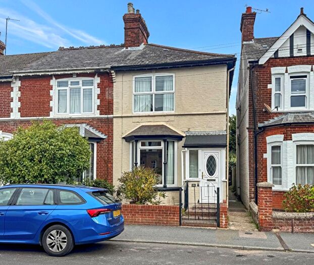 2 Bedroom End Of Terrace House For Sale In Christchurch Road, Ashford, TN23