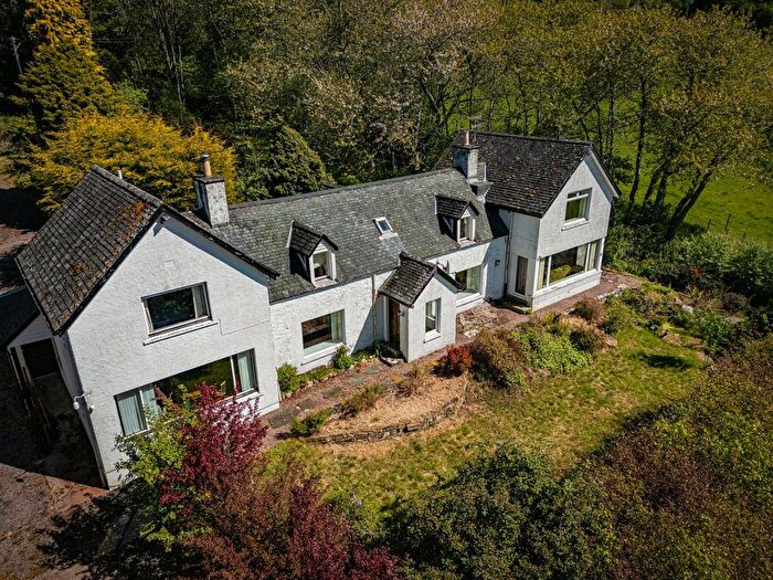 4 Bedroom Detached House For Sale In Easter Balnabaan Drumnadrochit, Inverness., IV63