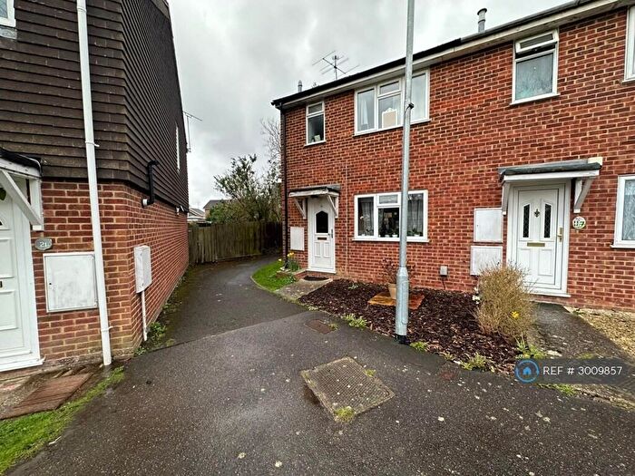 2 Bedroom Terraced House To Rent In Felixstowe Close, Lower Earley, Reading, RG6