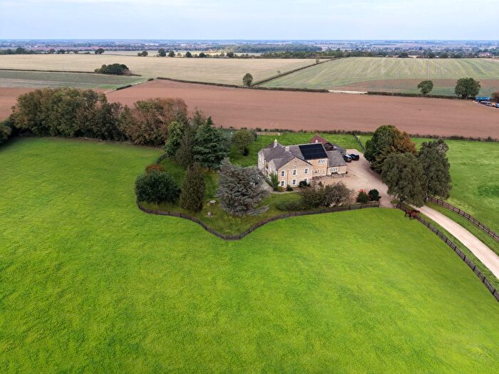 5 Bedroom Detached House For Sale In Roundhills, Toft, PE10