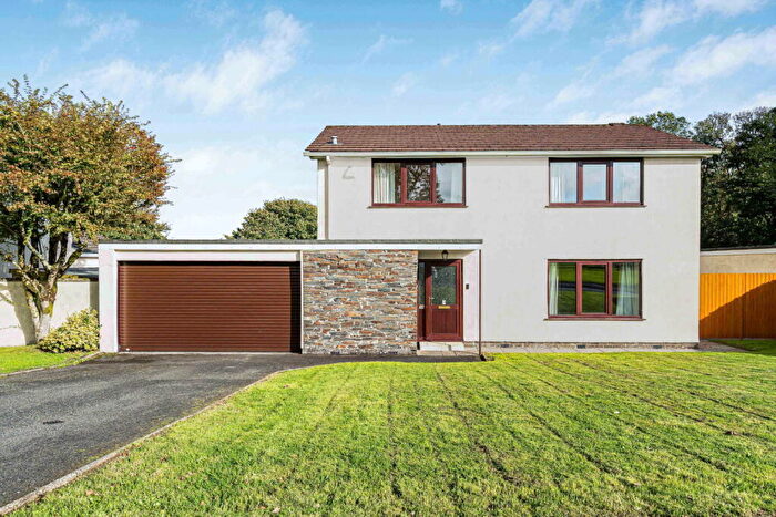 4 Bedroom Detached House For Sale In Leat Walk, Roborough, Plymouth, PL6