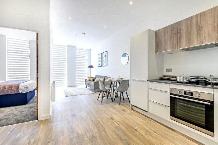 2 Bedroom Flat To Rent In North Star House, Swindon, SN2