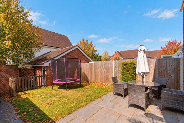 5 Bedroom Semi-Detached House For Sale In Rowlock Gardens, Hermitage, Thatcham, Berkshire, RG18