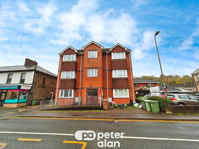 2 Bedroom Flat To Rent In St. Mary Street, Newport, NP11
