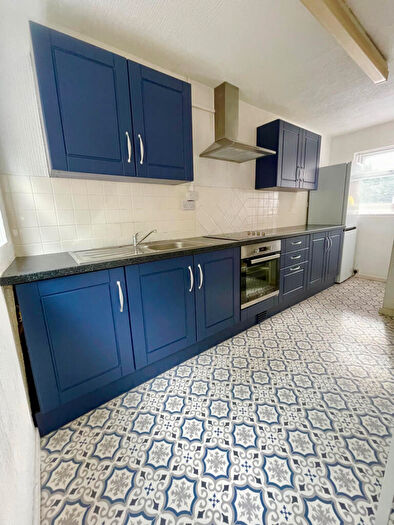 4 Bedroom Semi-Detached House To Rent In Highfield Road, Dunkirk, Nottingham, NG7