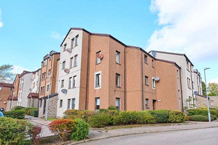 1 Bedroom Flat To Rent In Headland Court, Aberdeen, AB10
