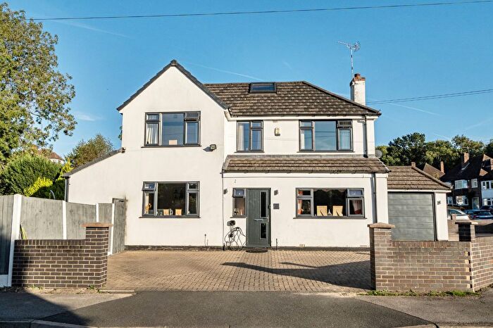 4 Bedroom Detached House For Sale In The Dell, Solihull, West Midlands, B92