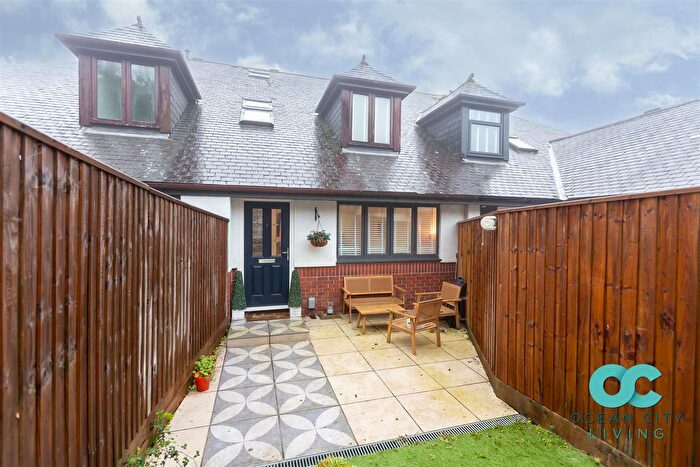 1 Bedroom Terraced House To Rent In Chard Road, Plymouth, PL5