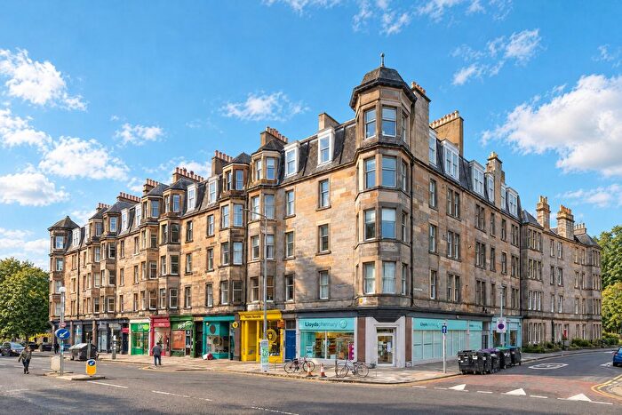 2 Bedroom Flat To Rent In Bruntsfield Place, Edinburgh, EH10