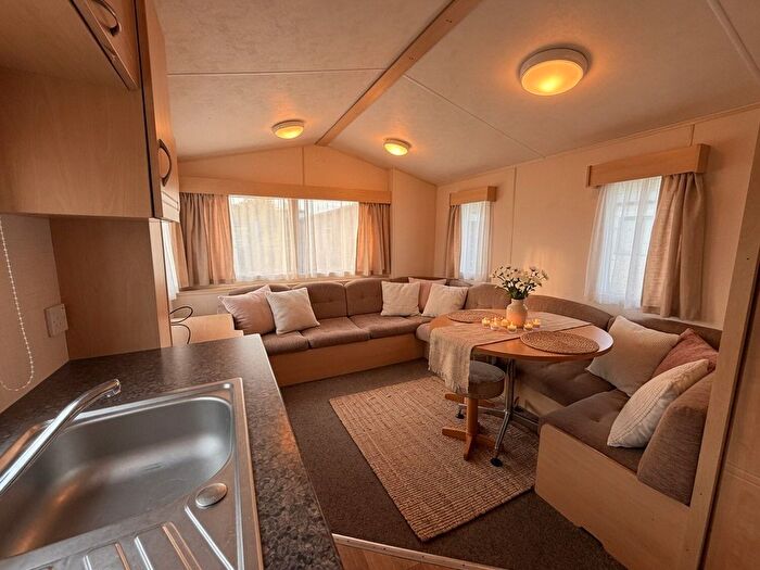 2 Bedroom Mobile/park Home For Sale In Glendale Holiday Park, Port Carlisle Wigton, CA7