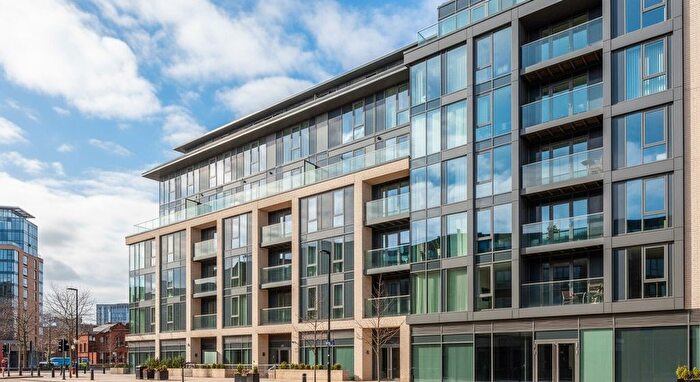 2 Bedroom Flat For Sale In High Yield Manchester City Centre Apartment, Manchester, M1