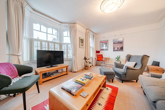 2 Bedroom Flat For Sale In Harbord Street, Fulham, London, SW6