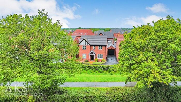 4 Bedroom Detached House For Sale In Lonsdale Road, Etwall, DE65