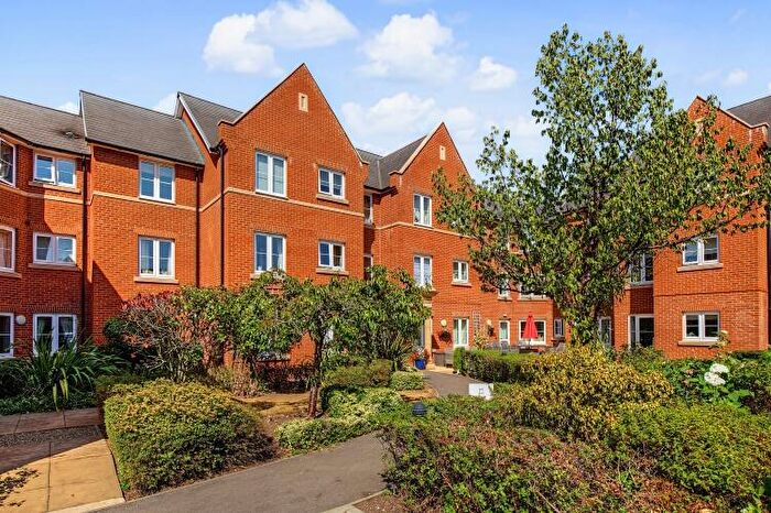 1 Bedroom Apartment To Rent In School Lane, Banbury, OX16