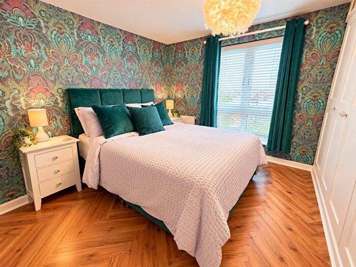 2 Bedroom Flat For Sale In Weedon Close, St Crispin, NN5