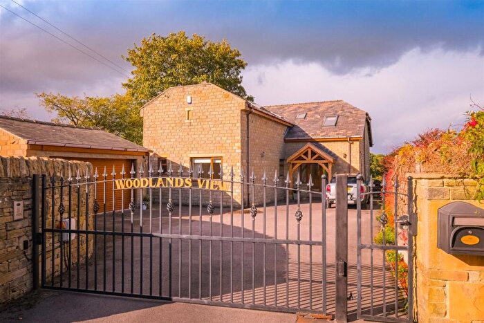 5 Bedroom Detached House For Sale In Woodlands View, Bramley Lane, Hipperholme, HX3