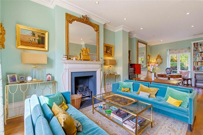 6 Bedroom Terraced House For Sale In Ramsden Road, SW12