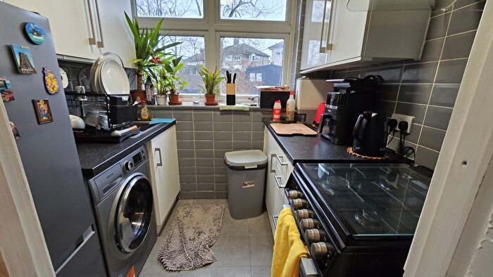 2 Bedroom Maisonette To Rent In Collier Row, Essex, RM5