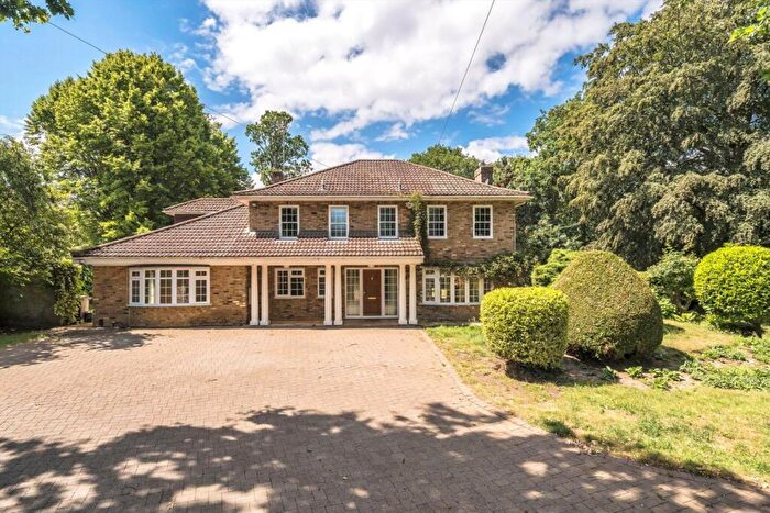 5 Bedroom Detached House To Rent In Old Avenue, West Byfleet, KT14