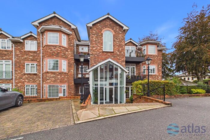 2 Bedroom Apartment For Sale In Hillside Drive, Woolton, L25
