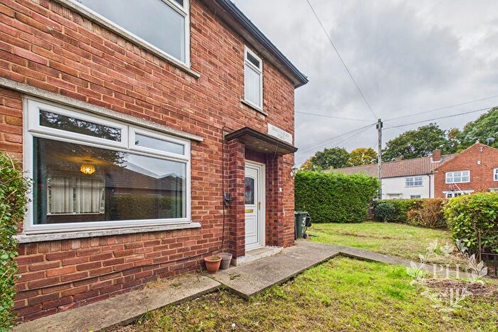 2 Bedroom Semi-Detached House For Sale In Shaftesbury Road, Middlesbrough, TS6