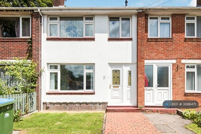 3 Bedroom Terraced House To Rent In Tenby Close, Southampton, SO18