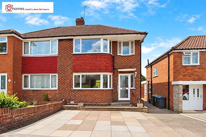 2 Bedroom Semi-Detached House To Rent In Cedar Close, Walsall, WS5